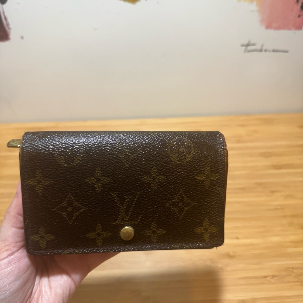 Authentic Louis Vuitton Brown Monogram Porte Monnaie Billet Tresor Wallet